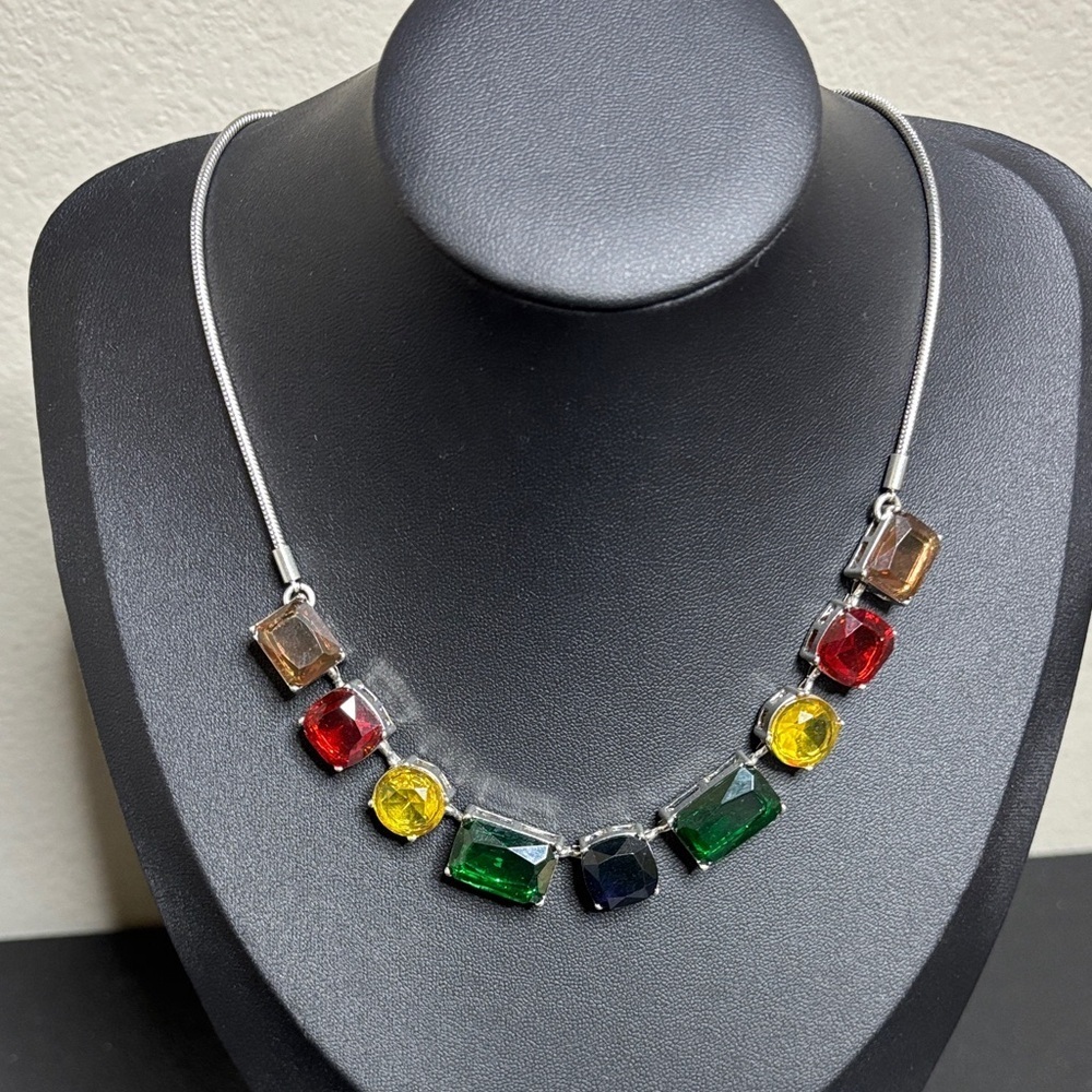 NINE WEST COLORFUL Statement Silver Tone NECKLACE